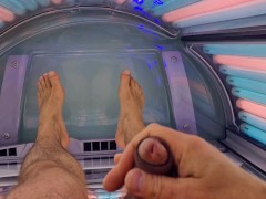 Sunbed Orgasm - Screenshot 7 of 16 - Solarium
