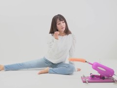 【エロ漫画家さん】84話 SNSで話題の高速ピストンバイブで激しめオナニー 日本人/おもちゃ/ピストンマシン - Screenshot 1 of 16 - オナニー