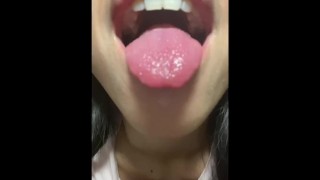 Puta asiática quiere que te corras en su boca JOI | Hinasmooth