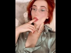 Red haired amateur girl masturbating in her bed