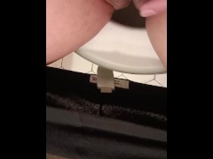 Bathroom break - Screenshot 16 of 16 - Toilet