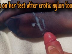 Cum on her feet after erotic nylon footjob