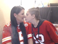 Jersey Girls Smoking
