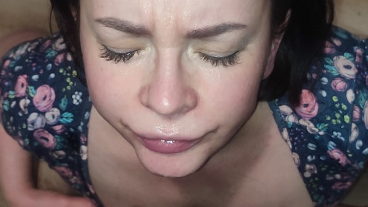cum in moms mouth 