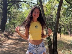 Публичный рискованный минет на колесе обозрения в парке аттракционов - Screenshot 1 of 16 - Blowjob