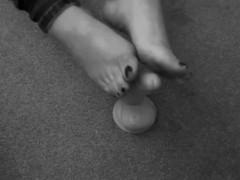 Wanking dildo with feet