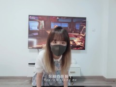穿着JK黑丝足交勾引玩游戏的男朋友，结果被反推爆草 - Screenshot 1 of 16 - Sushiioll