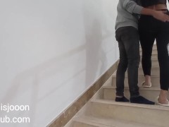 شهوتی‌ترین سکس ایرانی با زن شوهردار همسایه تو راه پله ساختمان کردمش (داستانی پر از مکالمه فارسی)🤤😋 - Screenshot 5 of 16 - Iran