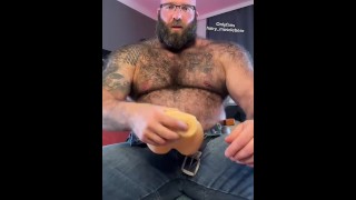 hairy_musclebear onlyfansオイルレスリング