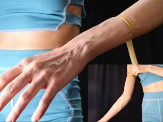 Veines Fétiche APERÇU - Handmodel Gros Plan Asmr Maîtresse Padrona Italiana Tourniquet Modèle Maigre