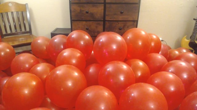 99 Red Balloons Lesbian Playtime