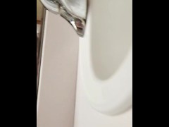 Potty Break. - Screenshot 2 of 16 - Pee