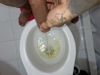 Cock Urinating / Golden Shower / Pee Toilet