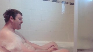 Roxy Tamar Enjoys Bubble Bath