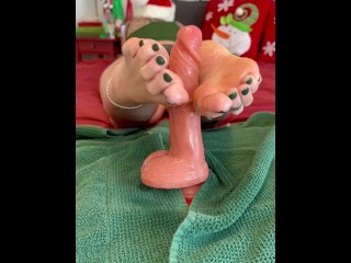 A Slow Edging Footjob From Mrs. Claus (HD PREVIEW)
