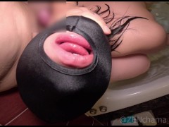 全頭マスクの裏アカ女子が水中潜望鏡イラマチオやってみた！ - Screenshot 14 of 16 - 潜望鏡