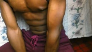 SOLO MALE WITH MUSCLE CHEST TEASING