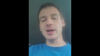 Ich trinke die nassen Säfte aus dem Auto meiner Frau