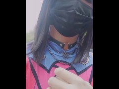 【伪娘】短裙裤袜清纯小妹在户外把衣服换成烧鸡渔网袜+泳装，边走边露出鸡巴自慰（完整版请前往推特购买哦） - Screenshot 11 of 16 - Masturbate