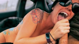 Insane HOT brunette BABE sucks a big Hard Dick - wet CUMSHOT blowjob in the car