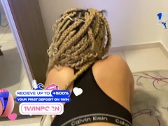 Dançarina rabuda seduzindo seu namorado - Screenshot 15 of 16 - Blowjob