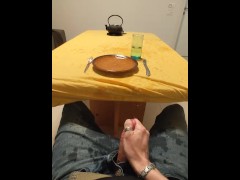 eating but need to spray piss on table