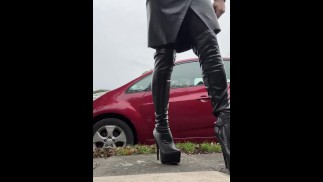 Новые ботинки