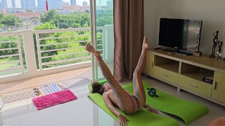 NAKED yoga thuis op selfie # kleuren van yoga