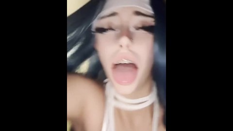 Me follo a la jovencita egirl más bella de tiktok y me corro en su boca