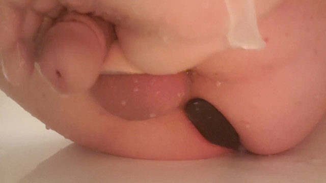 Wearing a plug makes me horny