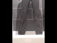 Ftm guy wetting his black jeans - Screenshot 15 of 16 - Ftm Piss