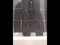 Ftm guy wetting his black jeans - Screenshot 16 of 16 - Peeing
