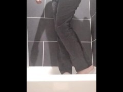 Ftm guy wetting his black jeans - Screenshot 8 of 16 - Ftm Pee