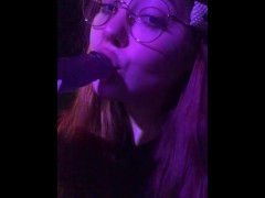 Лёгкий отсос большого члена от милашки - Screenshot 10 of 16 - Teenage