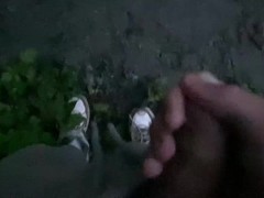 Когда внезапно захотелось подрочить, а дома мама - Screenshot 16 of 16 - On The Street