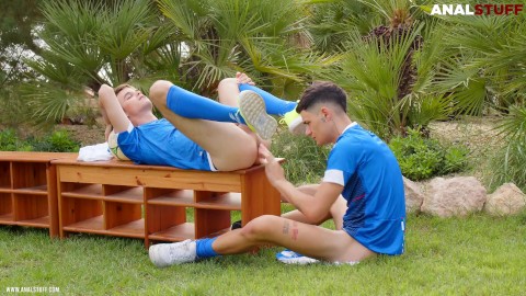 Soccer bro attacks again his bottom pal!