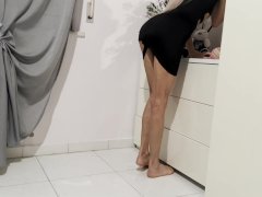 my stepson lifted my skirt and fucked me while I was washing the mirror