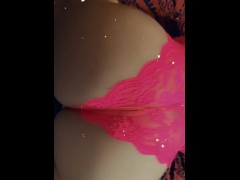G hole wife shaking ass