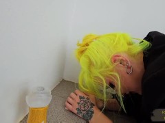 Extreme Anal Games with Enema and Prolapse - Screenshot 5 of 16 - Amateur Fisting