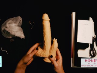 Curios Wife 🍆🤷‍♀️ does ASMR Unboxing of Honey Play Box Colter Dildo by Cakebattle