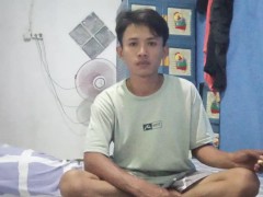 Handsome guy - Screenshot 14 of 16 - Pussy