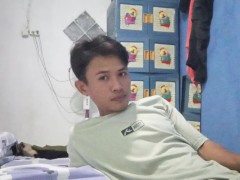 Handsome guy - Screenshot 4 of 16 - Pussy