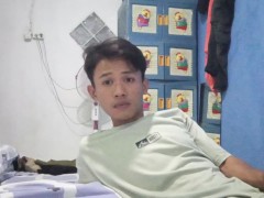 Handsome guy - Screenshot 5 of 16 - Adult Breastfeeding