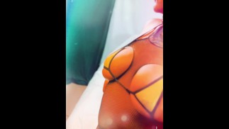 Pound Town Ready - Ebenholzschlampe im Bikini