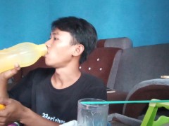 Watch until you finish cumming