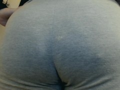 Italian girl farts under her gym pants