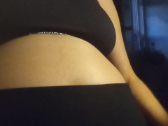 Early Riser - Screenshot 2 of 16 - Black Yoga Pants