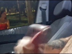 Masturbaçao arriscada para ruiva que estava no ponto de onibus. - Screenshot 13 of 16 - Jerking Off