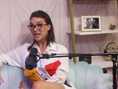 Emma Rose: Getting Becoming a Top & Dating as a Trans Porn Star!