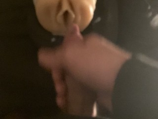 Je me Réveille Pour Baiser SA Chatte Mouiller